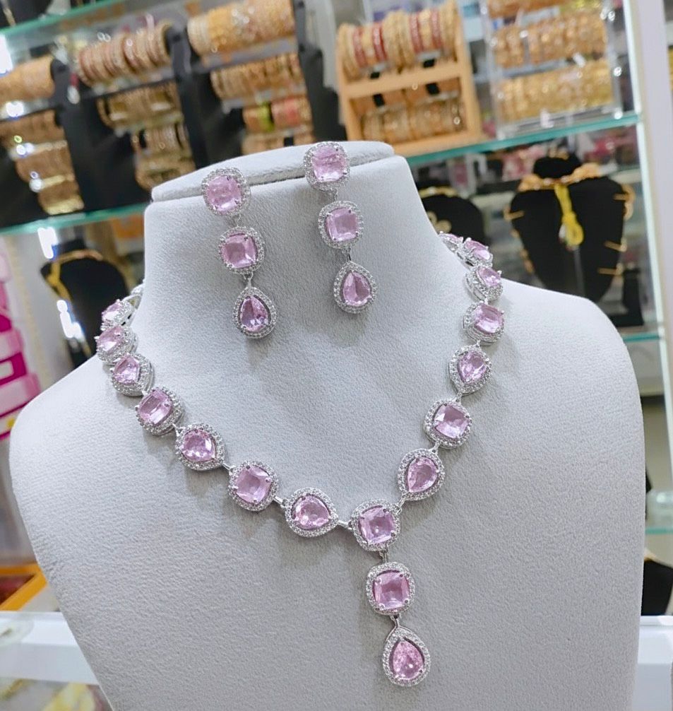 ORIGINAL AD NECKLACE WITH EARRINGS AD938BABYPINK