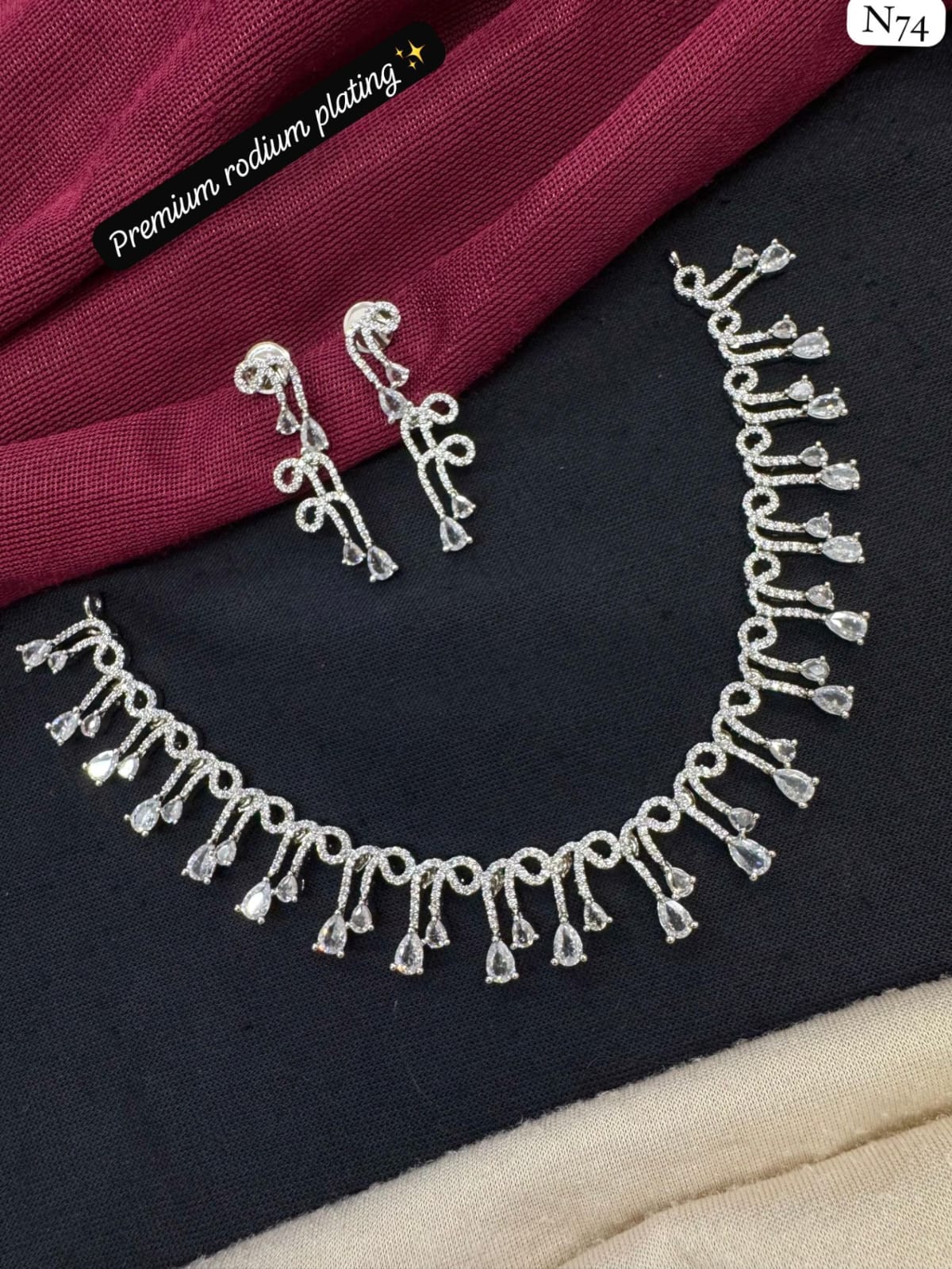 ORIGINAL AD NECKLACE WITH EARRINGS AD866WHITE
