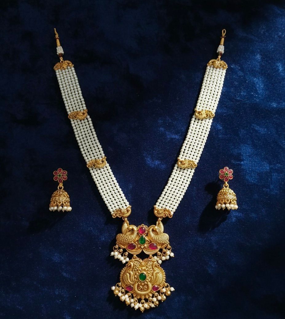 Traditional Design Temple Jewellery Set With Matching Earrings TM471WHITE