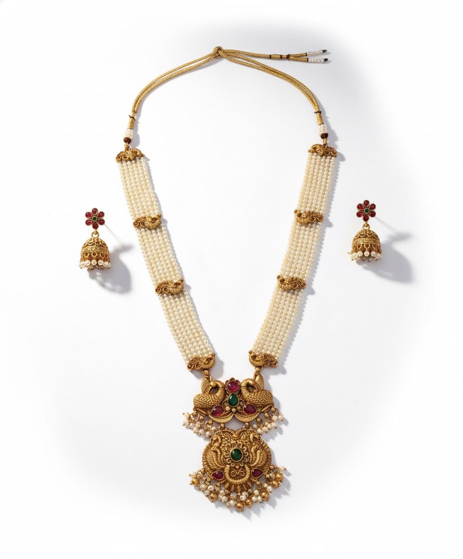 Traditional Design Temple Jewellery Set With Matching Earrings TM471WHITE