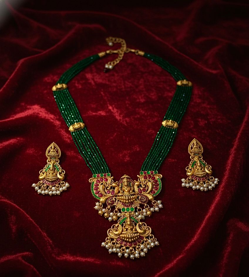 Traditional Design Temple Jewellery Set With Matching Earrings TM474GREEN
