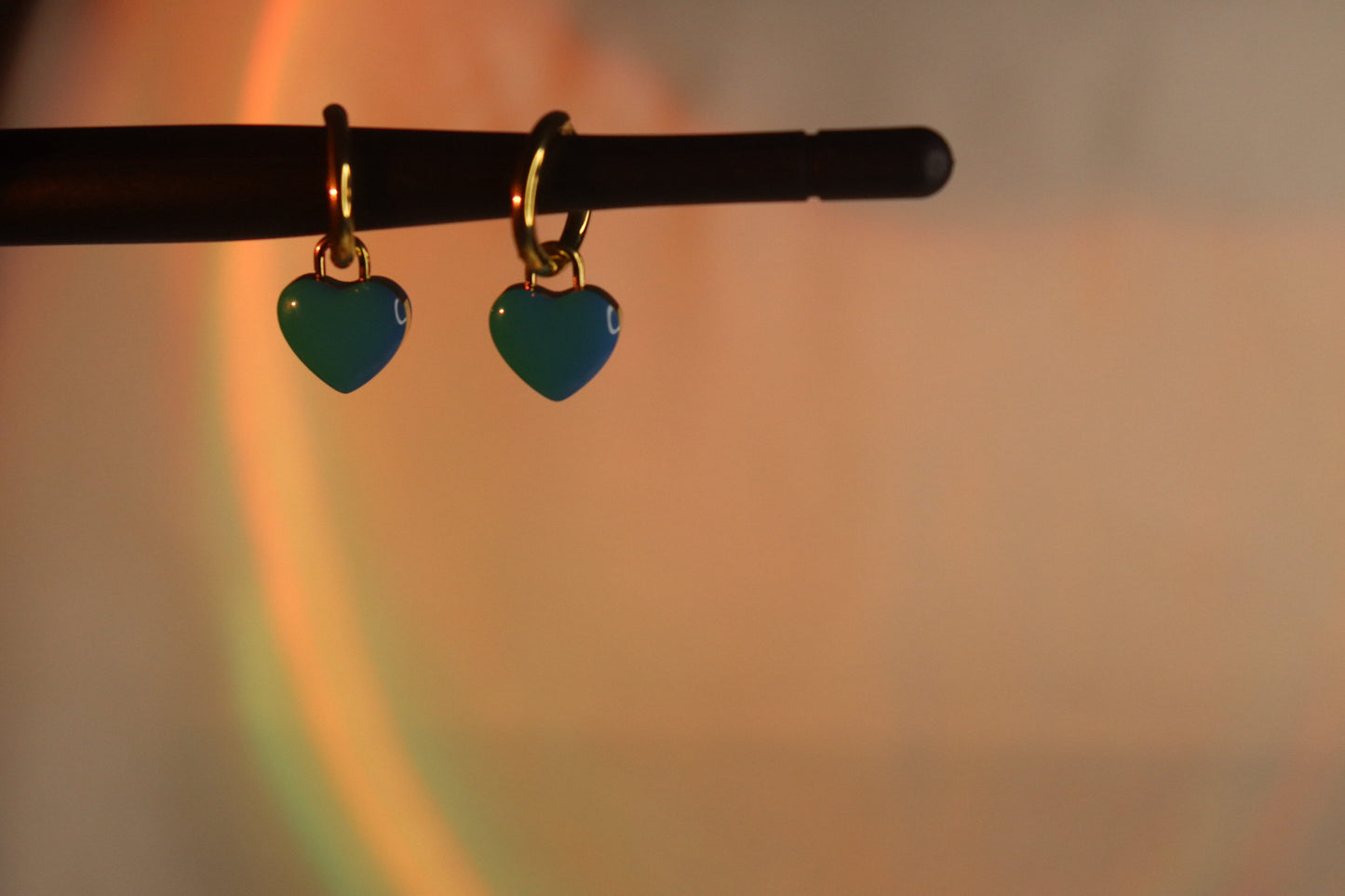 Playful Gold-Tone Green Heart Drop Earrings - Imitation Charm