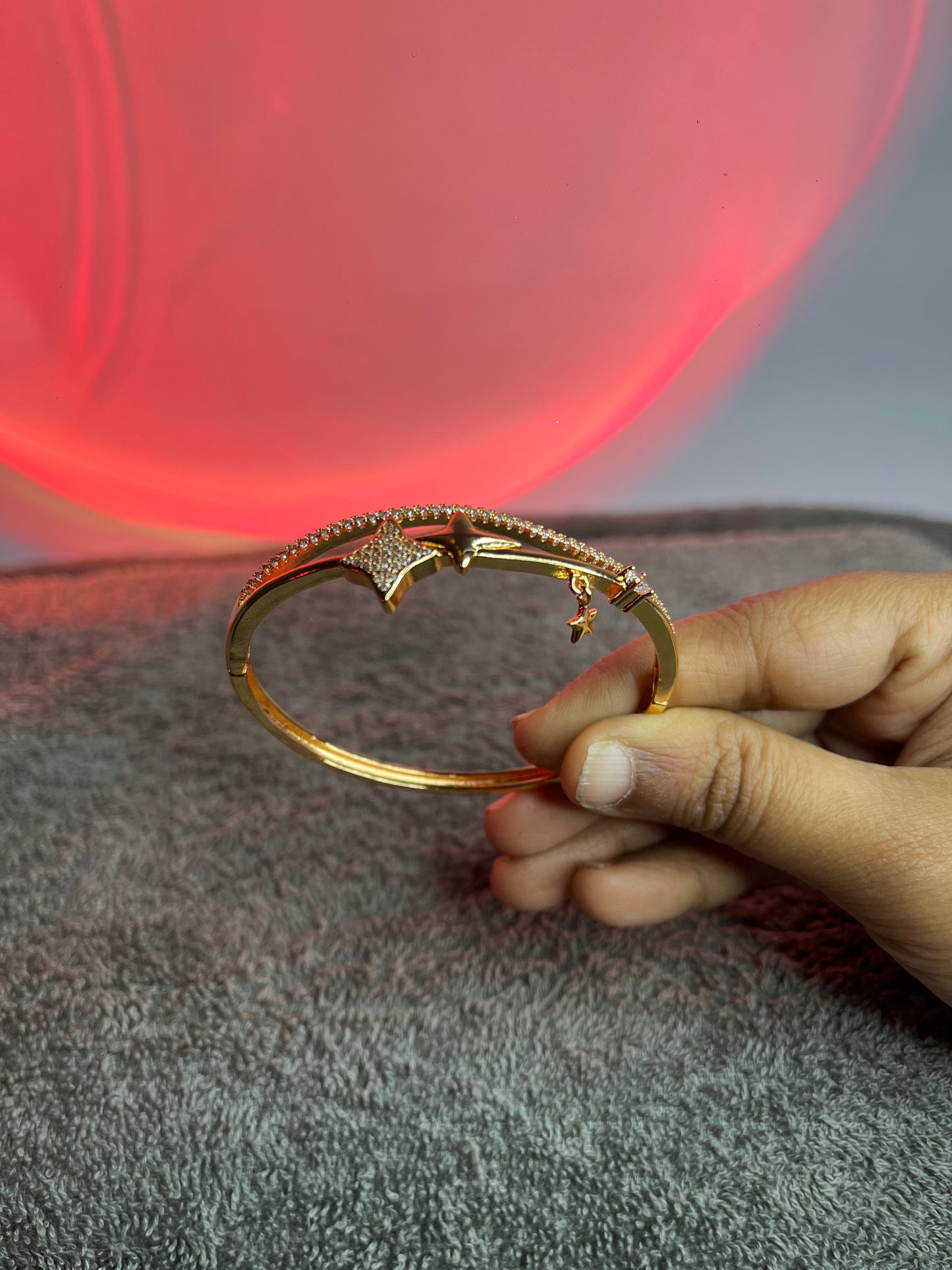 ✨ Golden Starry Elegance Bracelet