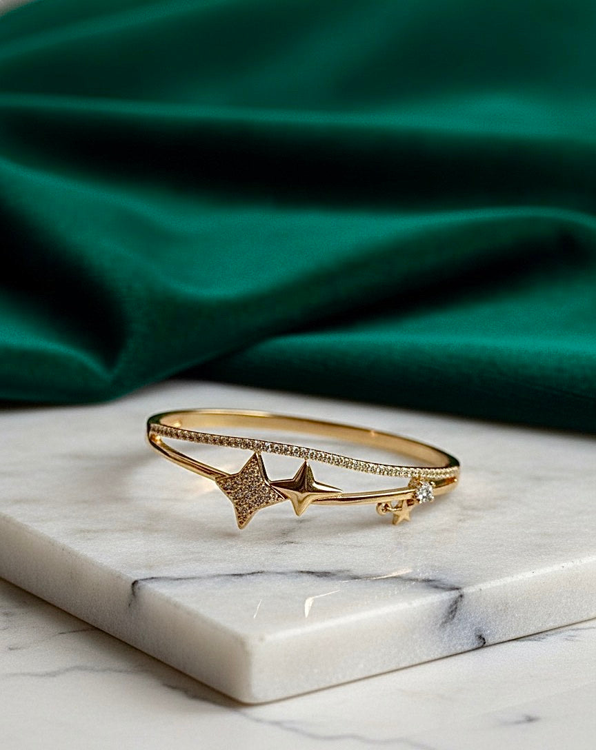 ✨ Golden Starry Elegance Bracelet