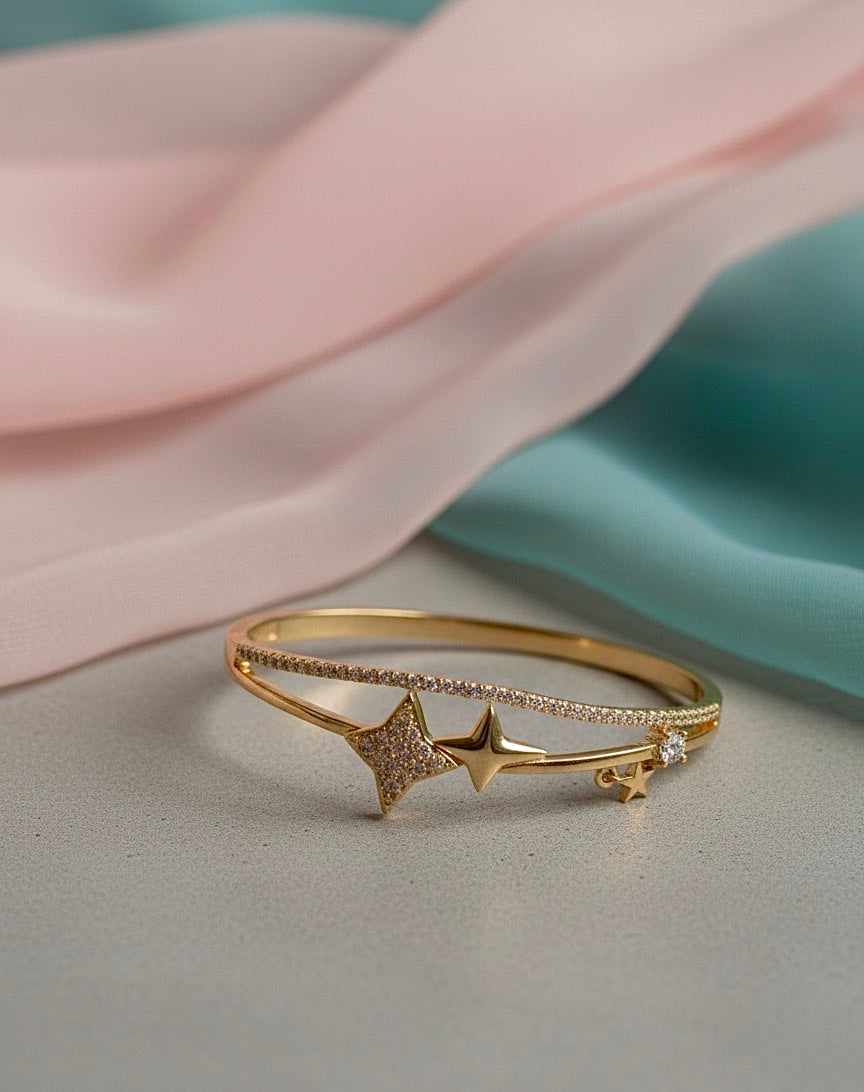 ✨ Golden Starry Elegance Bracelet