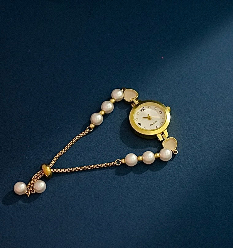 Elegant Pearl & Heart Gold Watch Bracelet – Timeless Feminine Charm