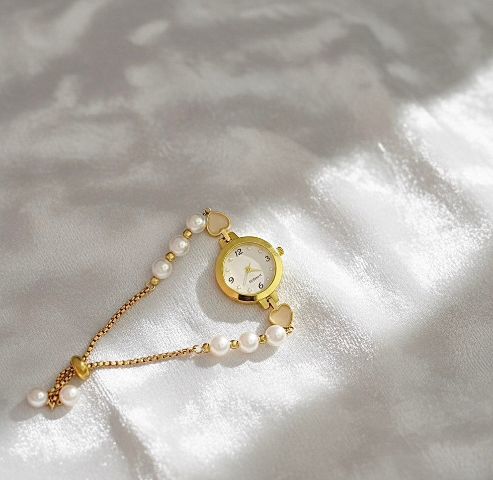 Elegant Pearl & Heart Gold Watch Bracelet – Timeless Feminine Charm