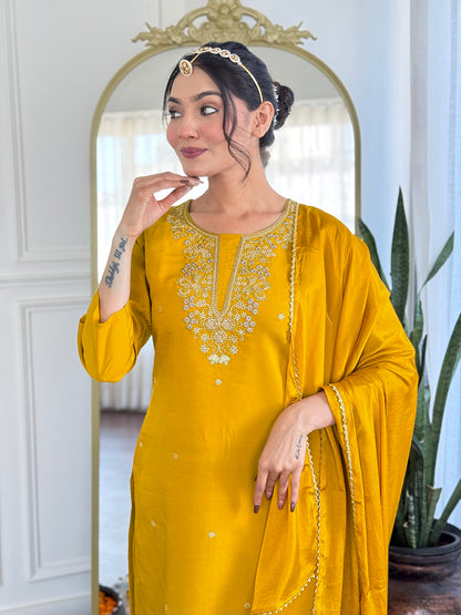 KURTI WITH PANT & DUPATTA VI-VEDIKA