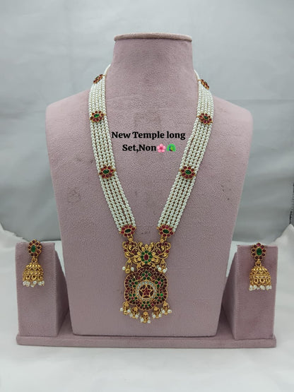 Traditional Design Temple Jewellery Set With Matching Earrings TM-473M.G
