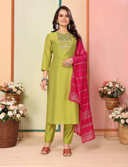 Women Embroidered Silk Kurta With Pant And Dupata Set SG-Pavitra