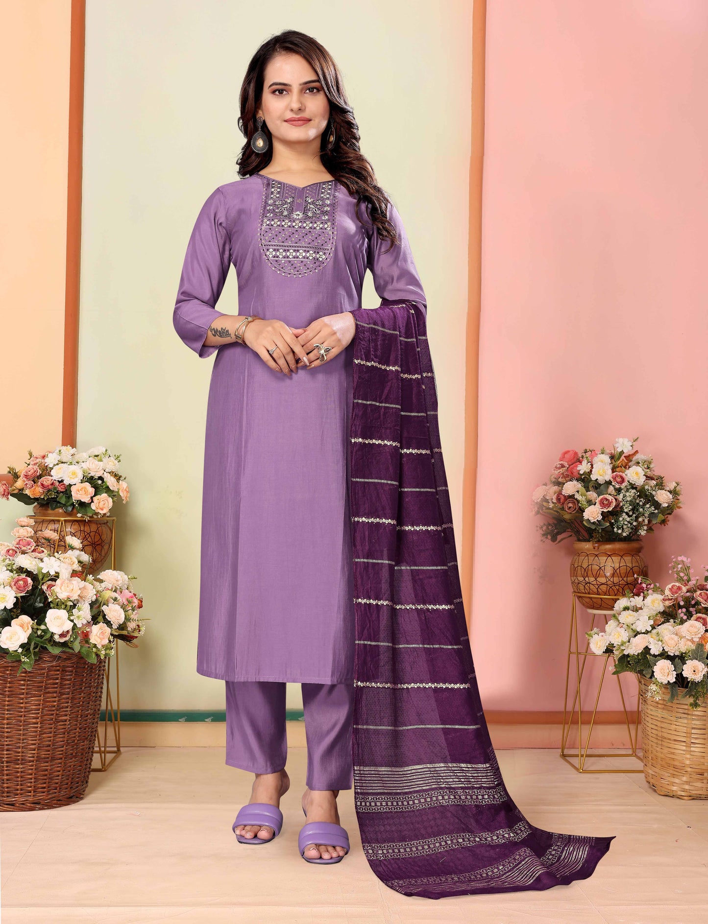 Women Embroidered Silk Kurta With Pant And Dupata Set SG-Pavitra
