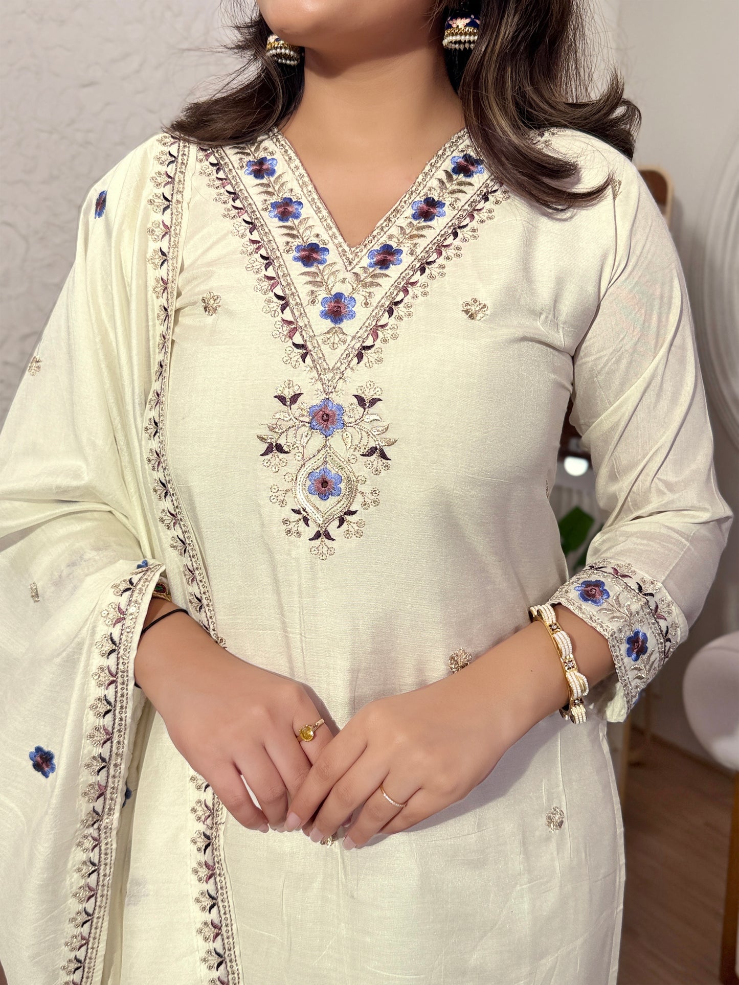 KURTI WITH PANT & DUPATTA ST-AMI