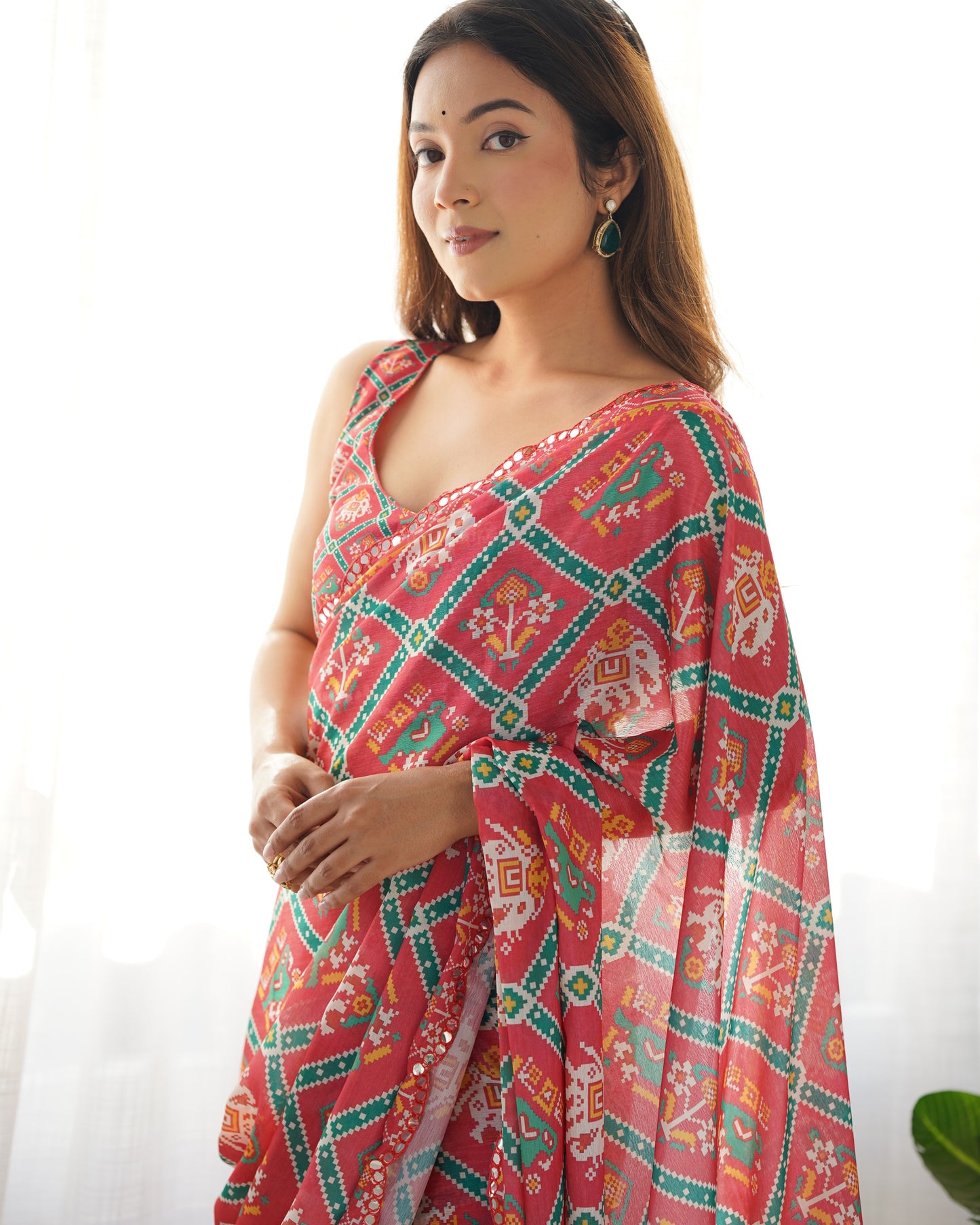 Heavy Chinnon  Saree With Unstitched Blouse DVS-09