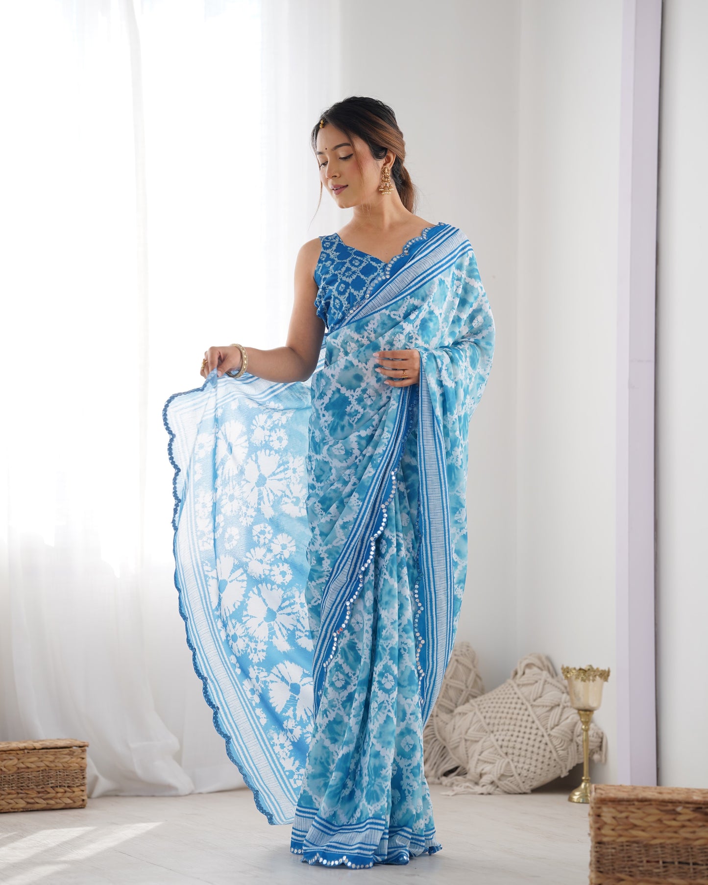 Heavy Chinnon  Saree With Unstitched Blouse DVS-21