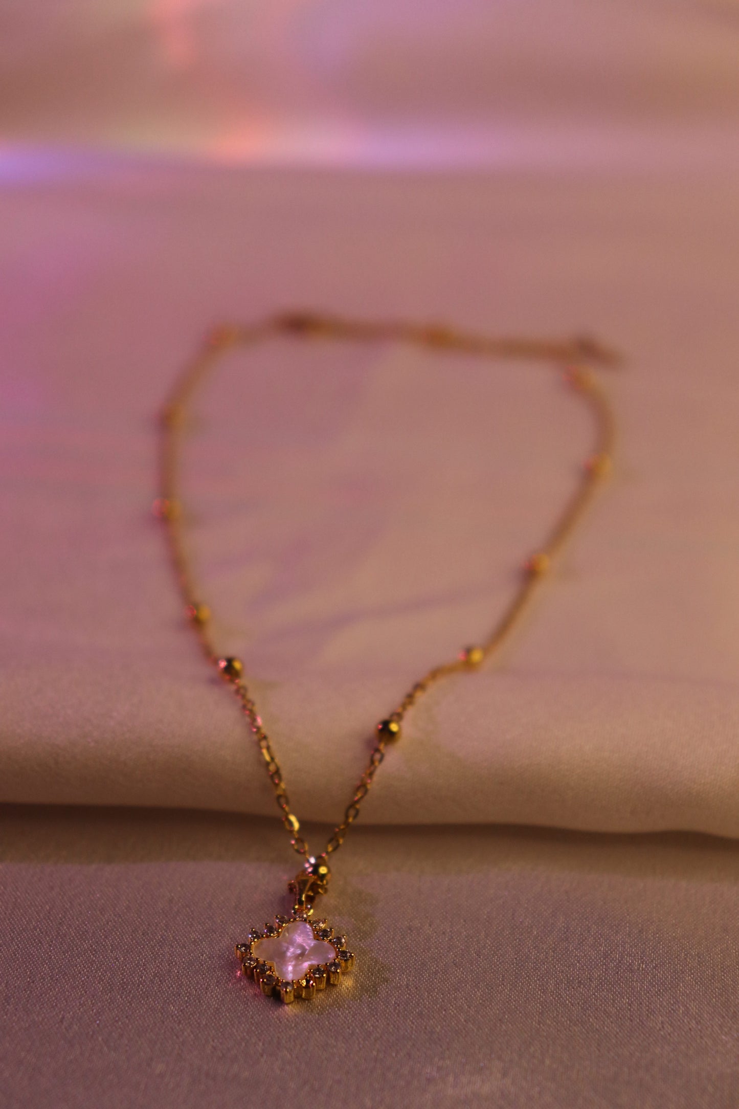 Golden Clover Pearl Pendant Necklace