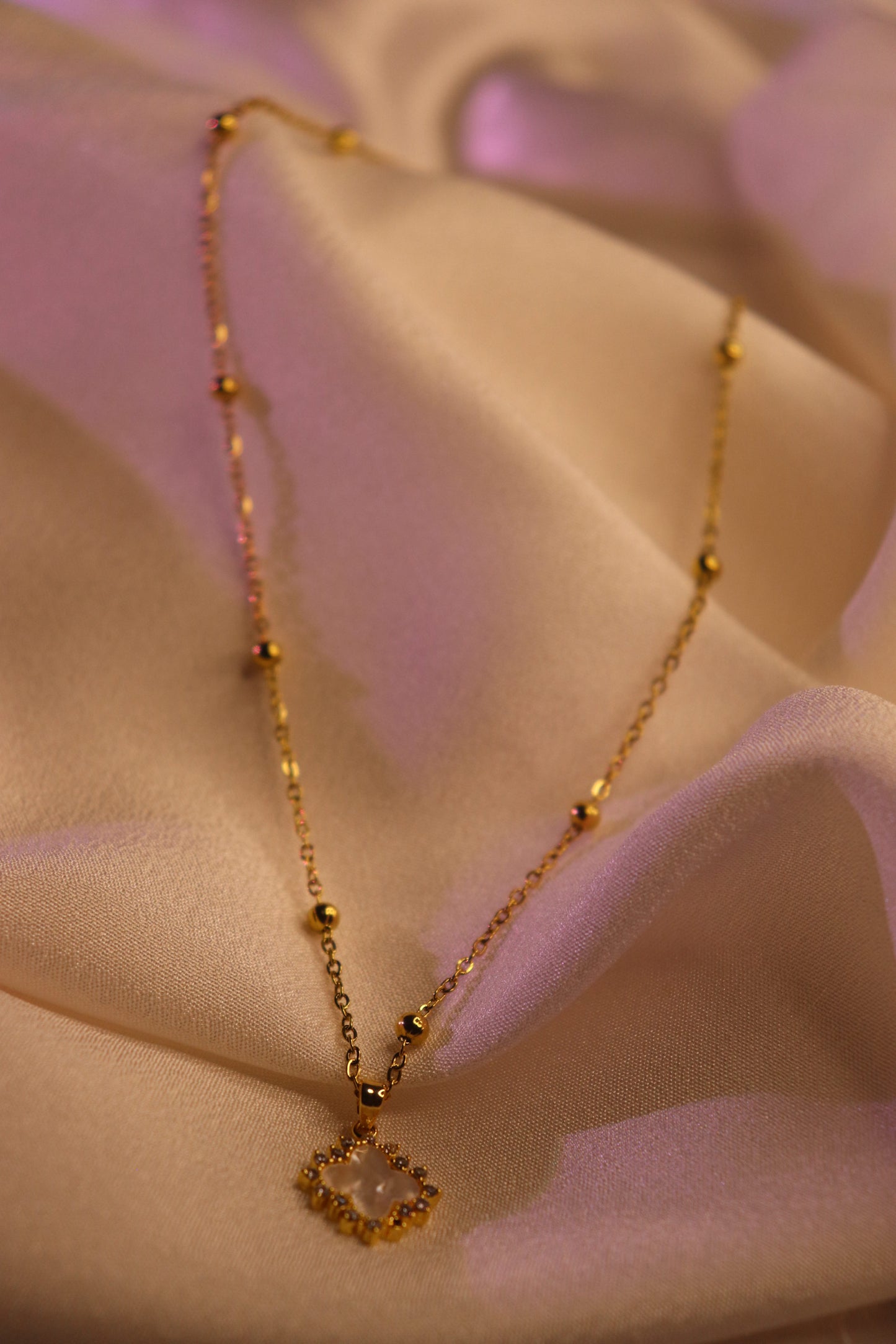 Golden Clover Pearl Pendant Necklace
