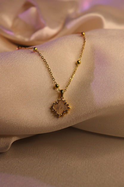 Golden Clover Pearl Pendant Necklace