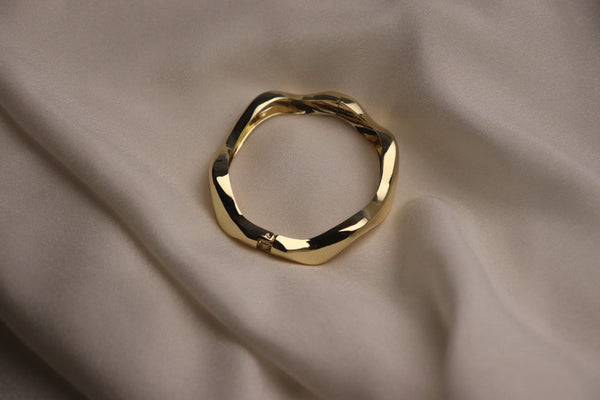 Stylish Gold-Tone Wavy Texture Imitation Bangle - Affordable Stackable Cuff