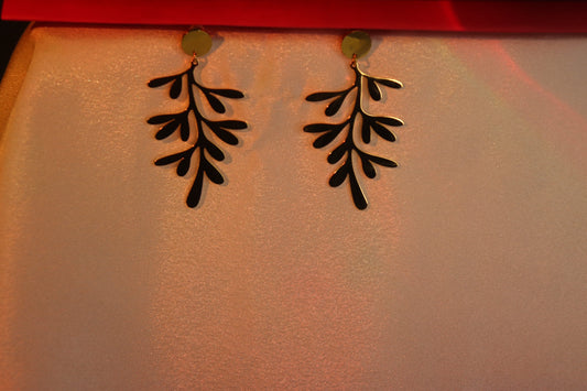 Elegant Gold-Tone Leaf Drop Earrings - Imitation Nature-Inspired Charm