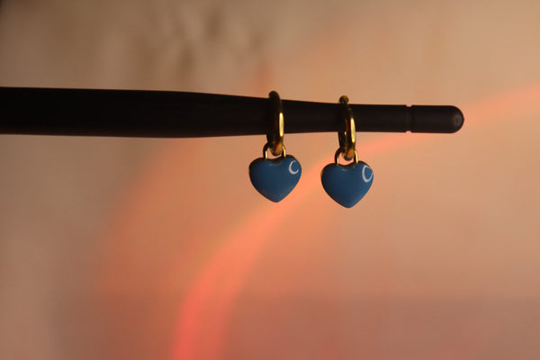 Elegant Gold-Tone Blue Heart Drop Earrings - Imitation Charm