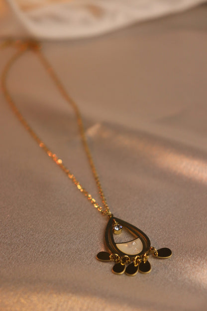 Teardrop Elegance Necklace