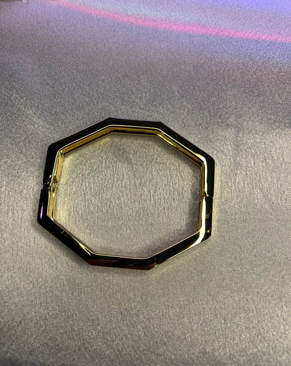 Stylish Gold Geometric Cuff Bracelet – Modern Edge