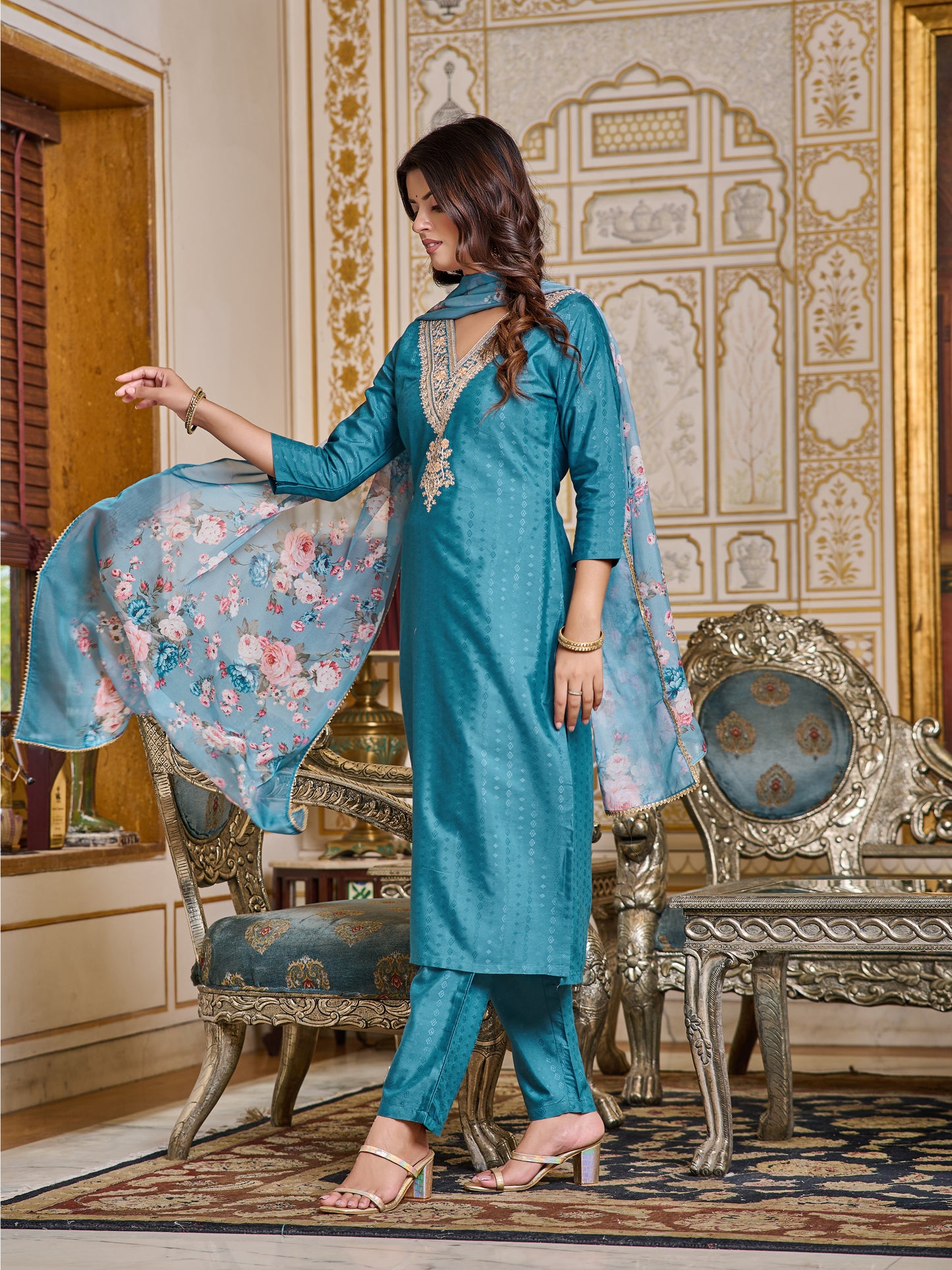 Women Embroidered Viscose Rayon Kurta With Pant And Digital Print Dupata Set D104