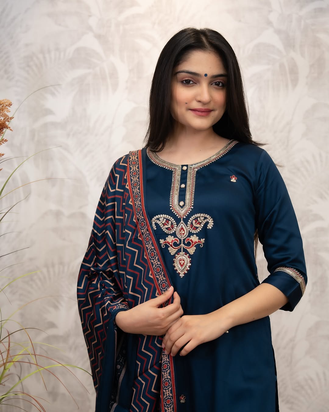 KURTI WITH PANT & DUPATTA MV-6028