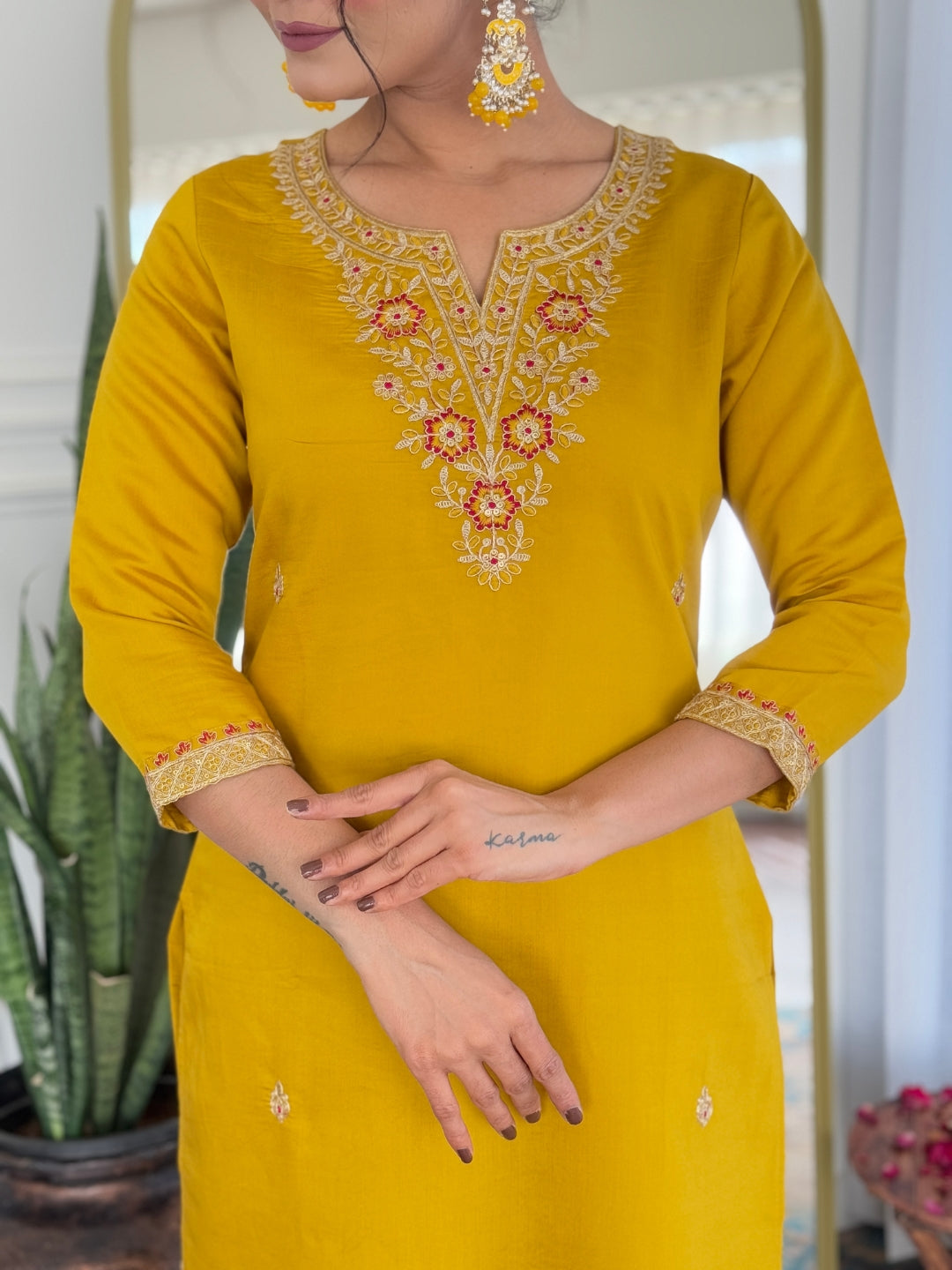 KURTI WITH PANT & DUPATTA D697