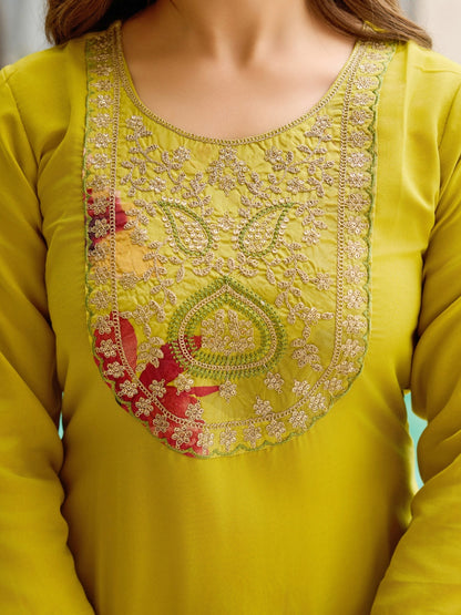 KURTI WITH PANT & DUPATTA D712