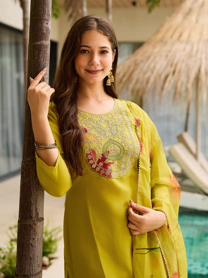 KURTI WITH PANT & DUPATTA D712