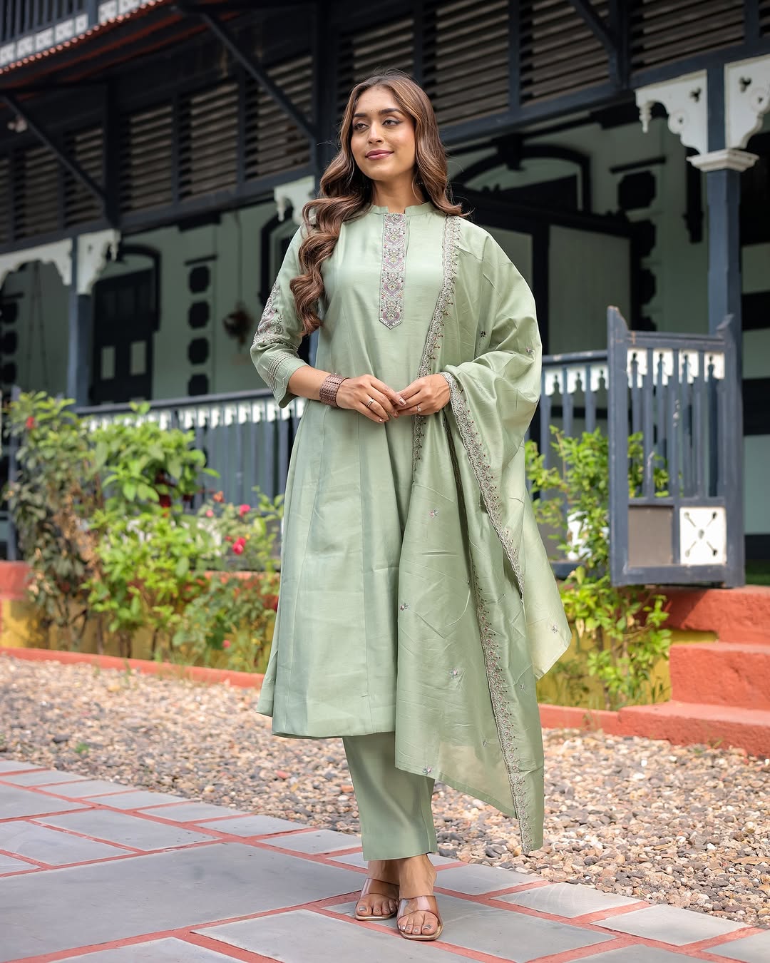 KURTI  WITH PANT & DUPATTA ST-POOJA