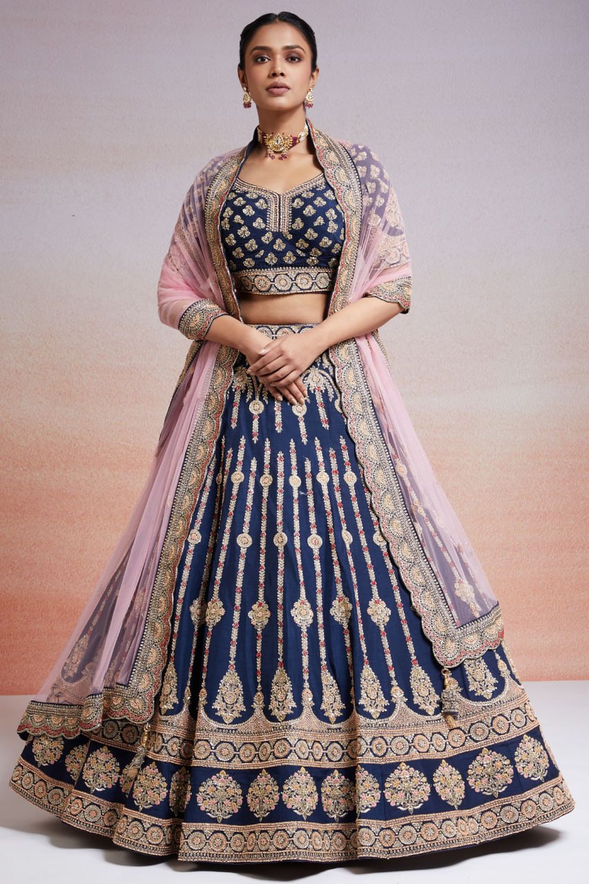 LEHENGA CHOLI BINDIYA