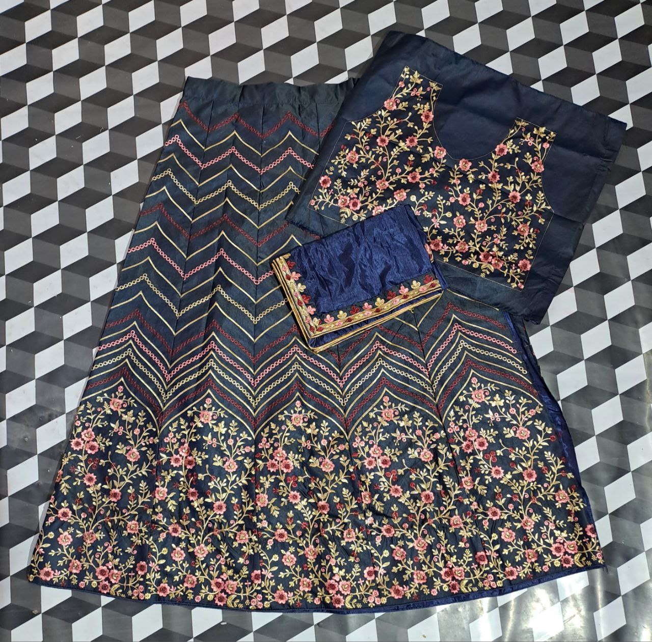 LEHENGA CHOLI CHAMIYA