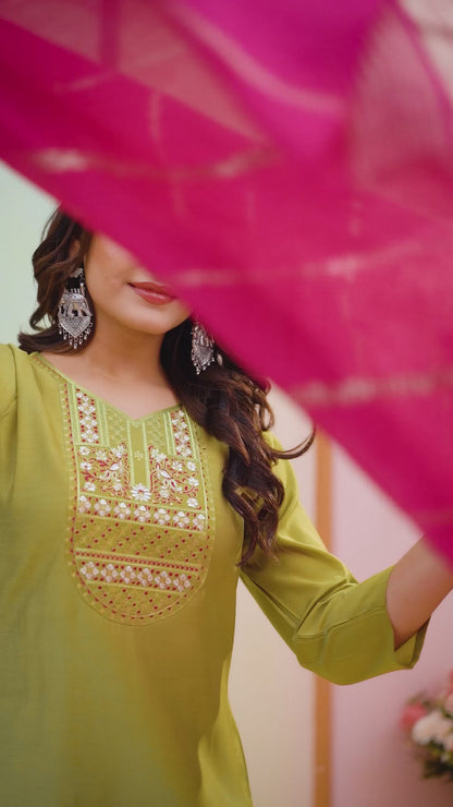 Women Embroidered Silk Kurta With Pant And Dupata Set SG-Pavitra